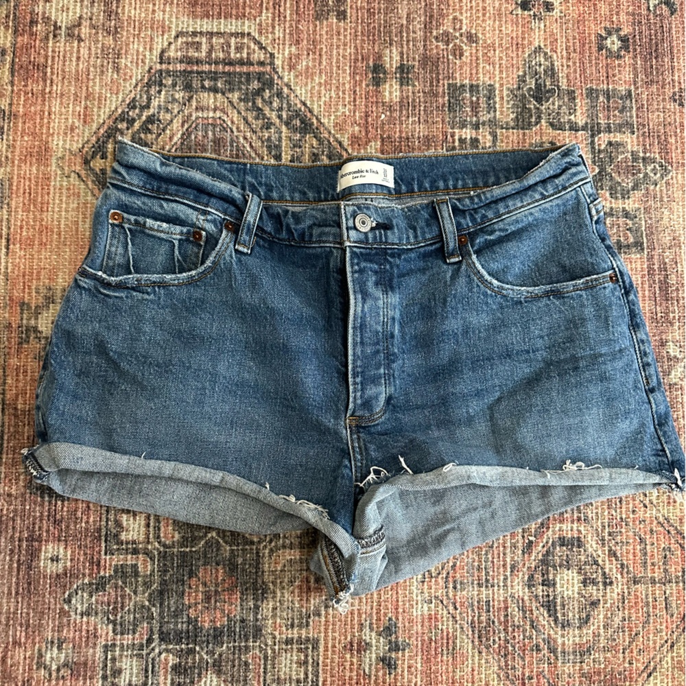 EUC Abercrombie and Fitch Low Rise Denim Shorts